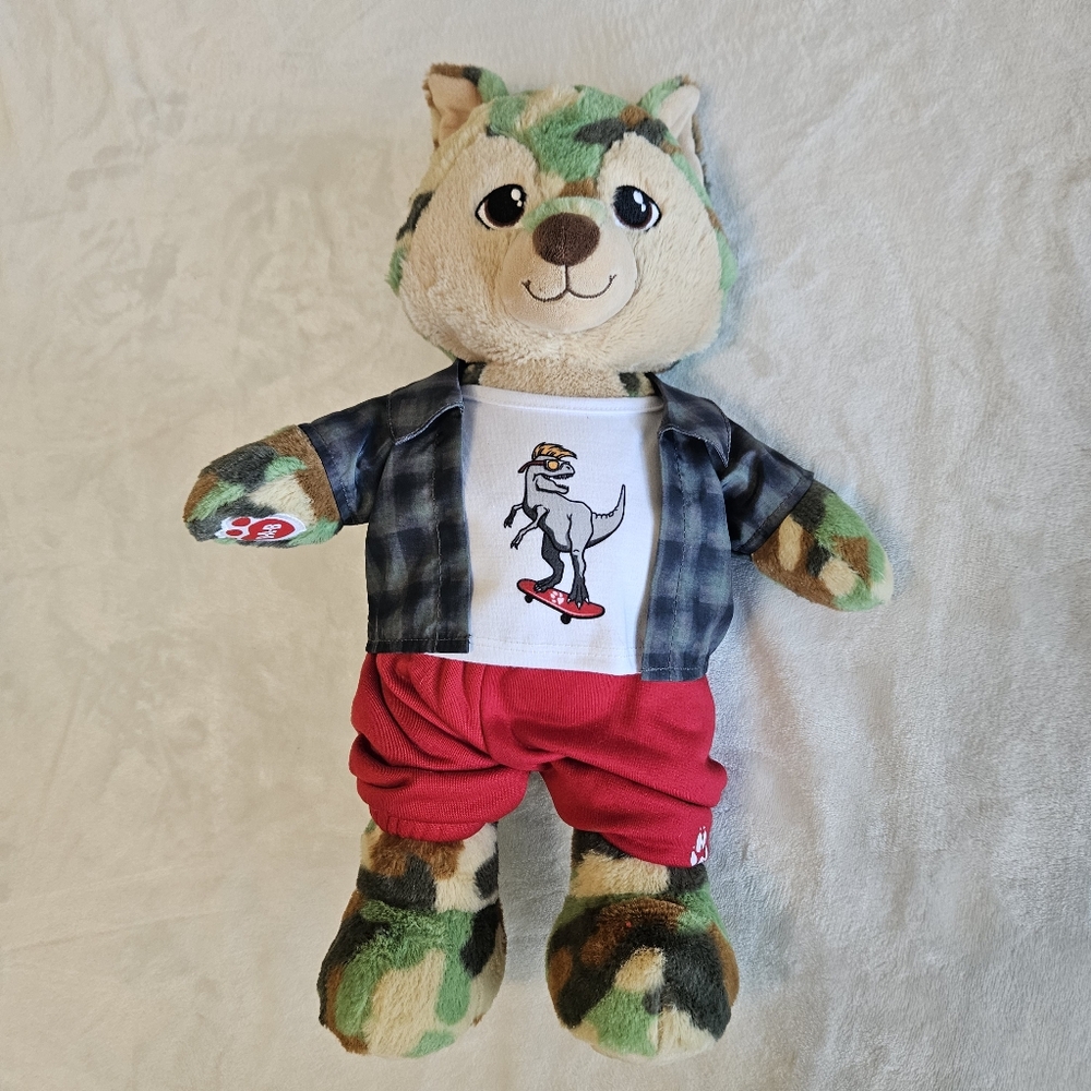 Build-A-Bear Great Wolf Lodge Camo Wolf Plush Camouflage Outfit Stuffed Animal